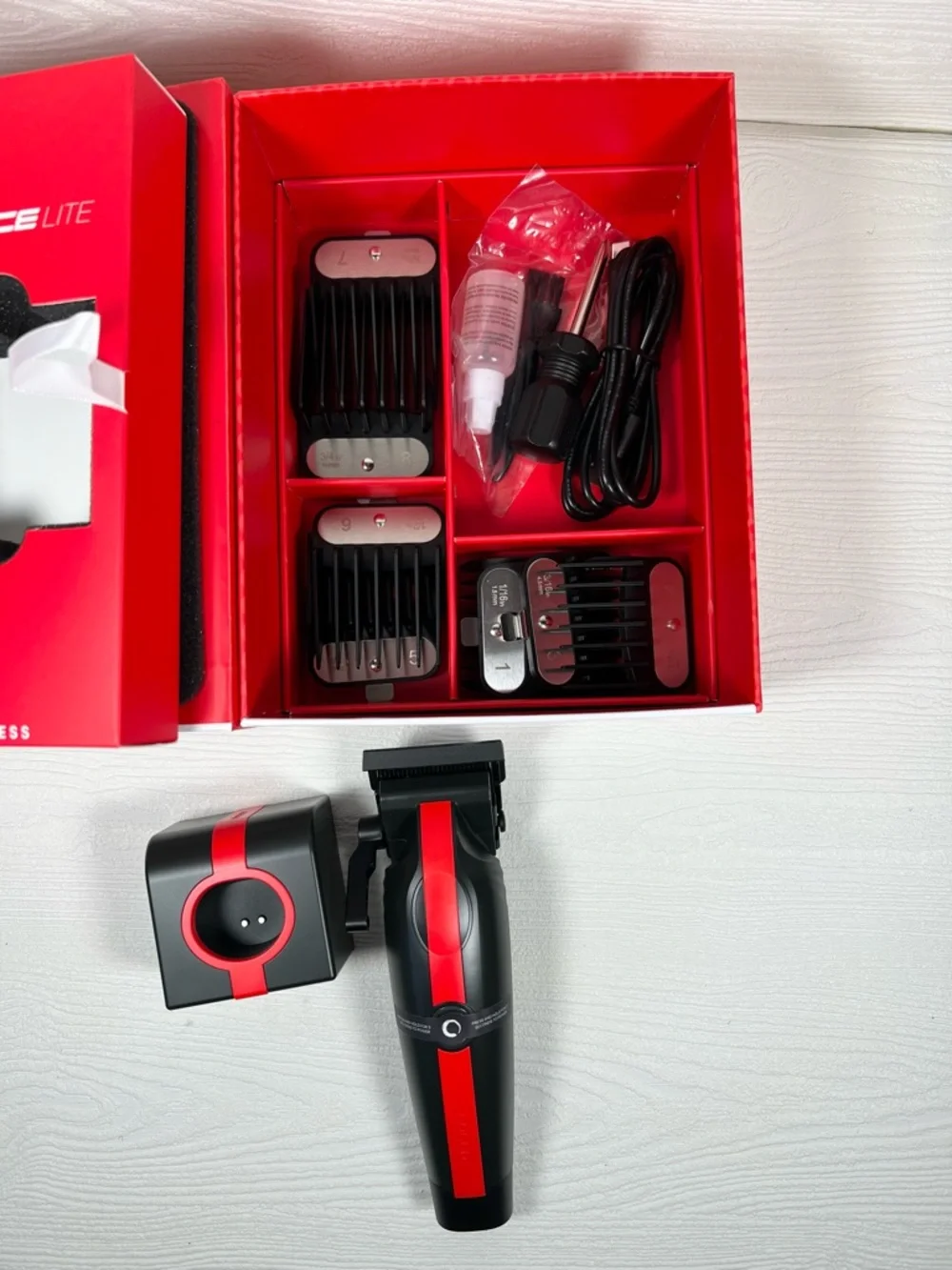 Cocco Veloce LITE Professional Cordless Hair Clippers